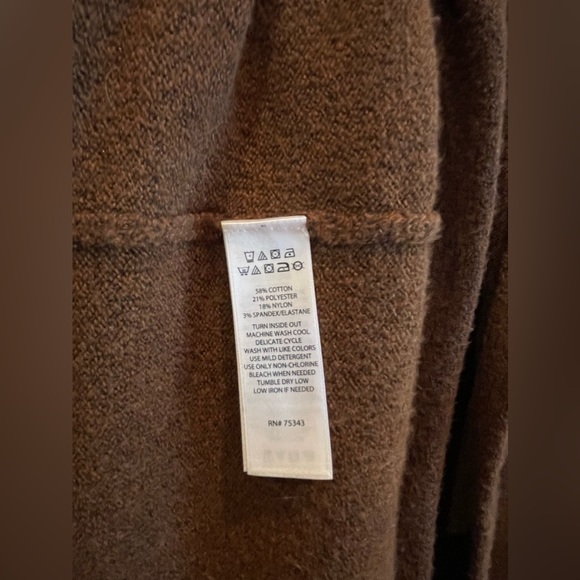 Long hooded sweater - Picture 4 of 4